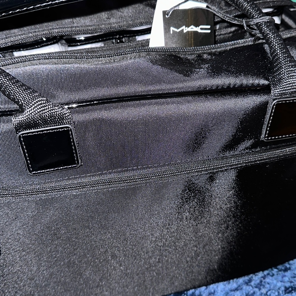 MAC PRO BEAUTY ARTIST BAG brand new!!!